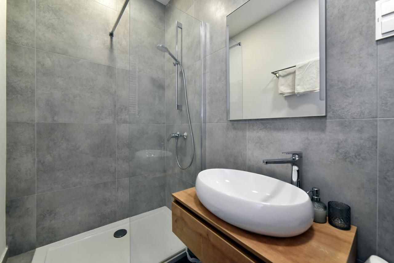 Zrinski Premium Suites & Rooms Zagreb Bagian luar foto